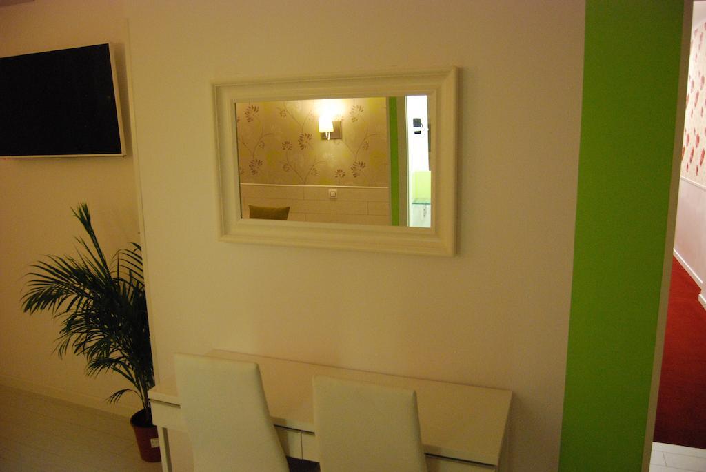Hostal Petite Maman Madrid Room photo